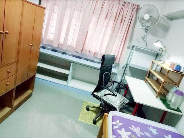 Room for rent in Boon Lay, Singapore