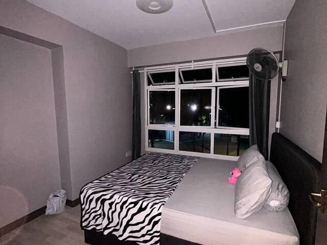 Room for rent in Compassvale, Singapore