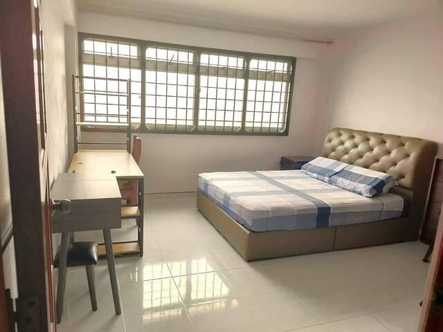 Room for rent in Woodgrove, 23 North West