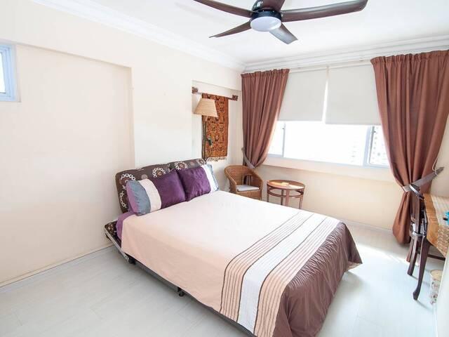 Room for rent in Pasir Ris, 17 Far East, Changi