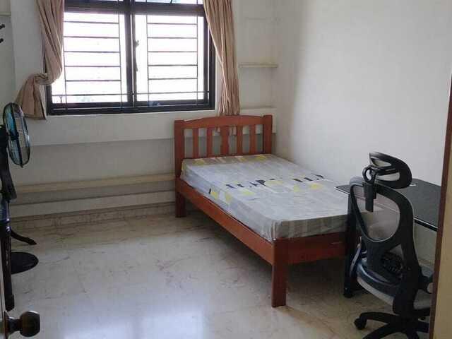 Room for rent in Wenya, Singapore