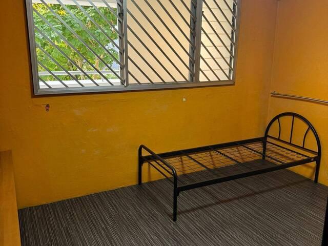 Room for rent in Alexandra Road