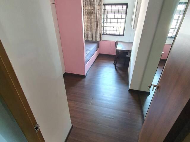 Room for rent