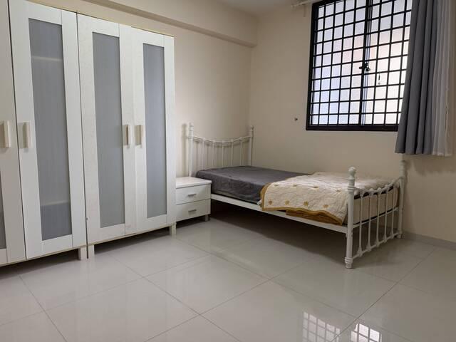 Room for rent