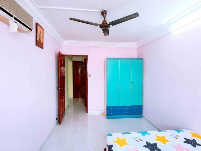 Room for rent