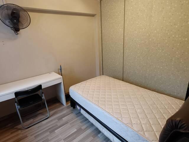 Room for rent