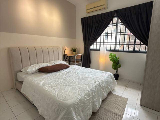 Room for rent in Kulai, Johor