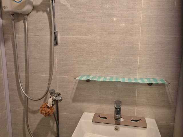 Room for rent in Simei, 18 Far East, Tampines