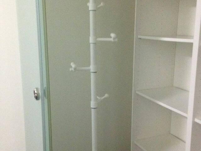 Room for rent in Aljunied, Singapore