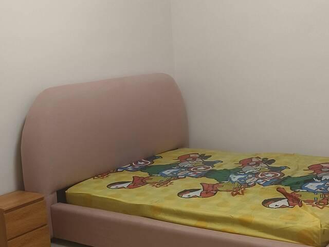 Room for rent in Hougang, 19 North East, Hougang