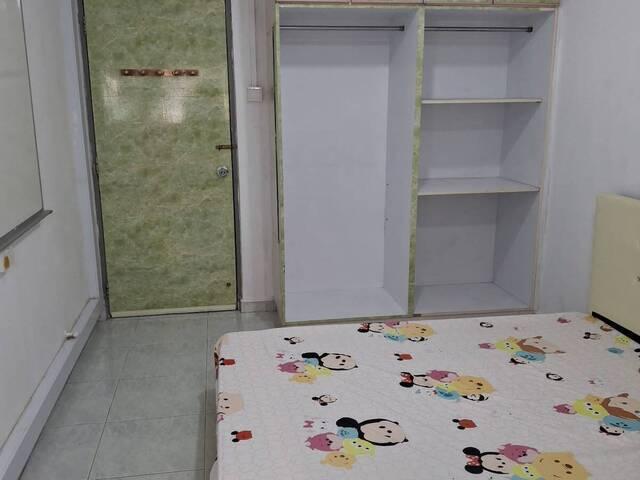 Room for rent