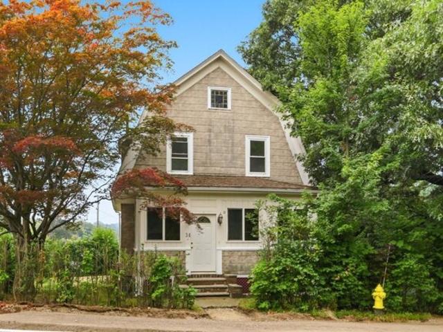 House for sale in Braintree, Massachusetts