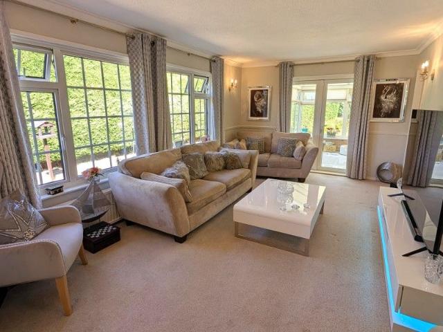 House for rent in West End, Heol-las