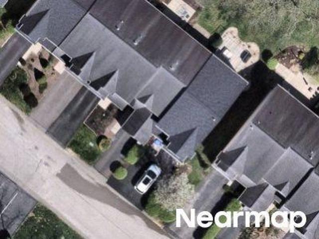 Townhouse for sale in Oakmont, Pennsylvania