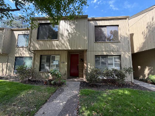 Townhouse for sale in Campus Commons, Sacramento