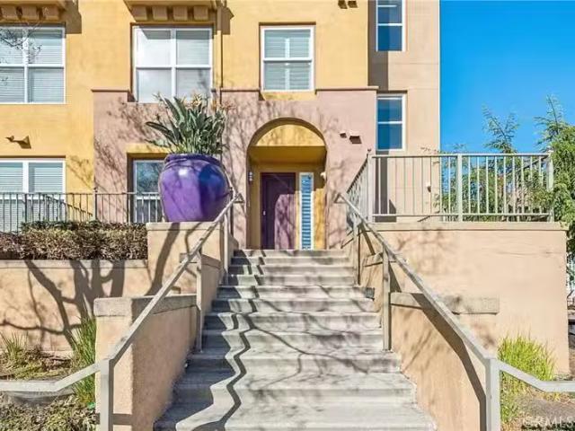 Apartment for rent in Pomona