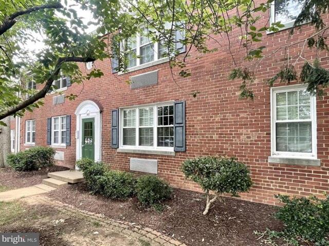 Condo for sale in Alexandria