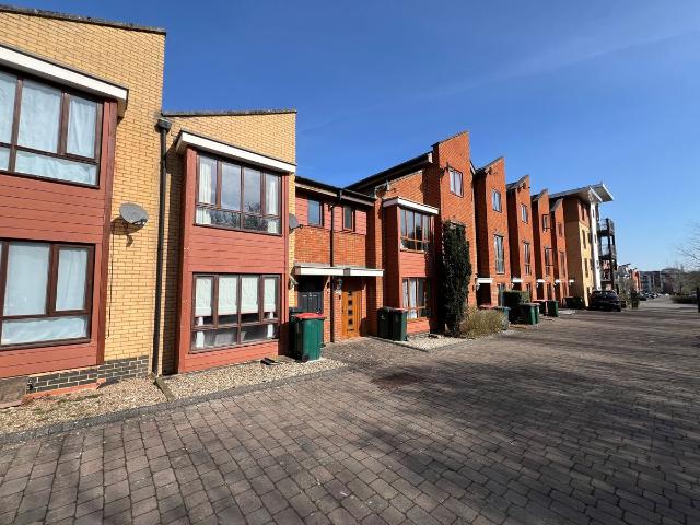 Apartment for rent in Three Bridges, Crawley