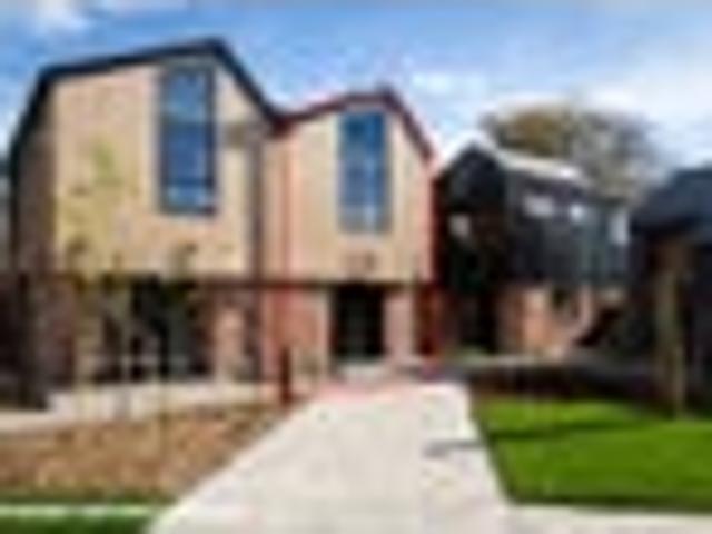 House for sale in Chaslands, Canterbury