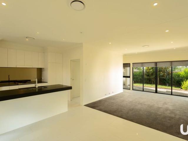 Townhouse for rent in Sydney, New South Wales