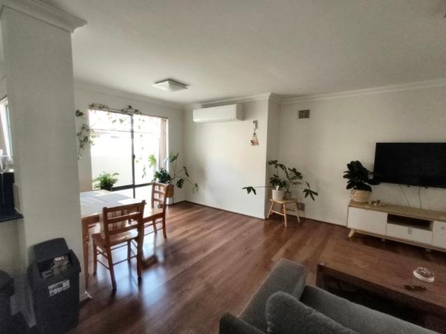 Room for rent in Como, Western Australia