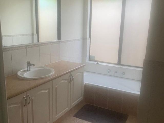 Room for rent in Cockburn, Western Australia
