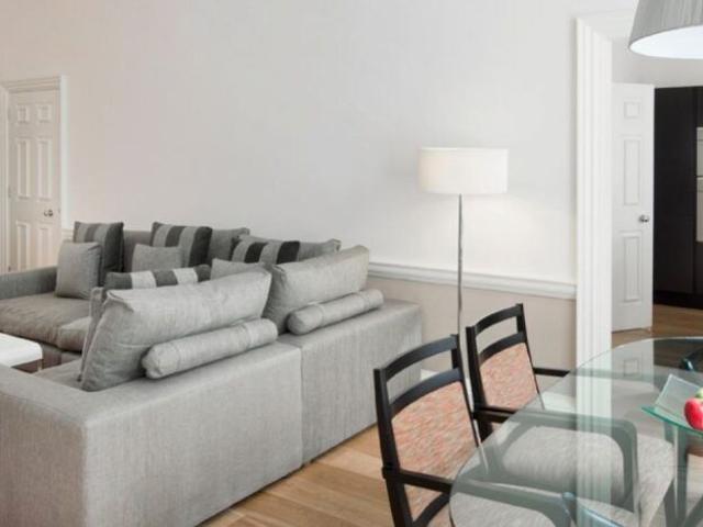 Apartment for rent in Mayfair, Greater London