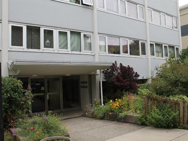 Apartment for rent in Davie Village, Vancouver