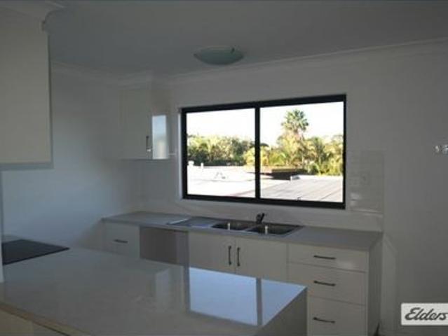 Townhouse for rent in Emerald, Queensland