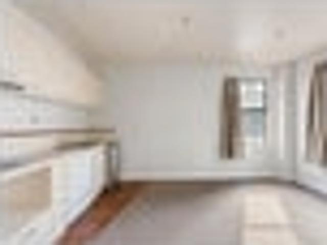 Apartment for sale in Auckland, Oroua County