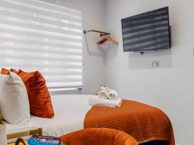 Studio for rent in London Borough of Wandsworth, Greater London