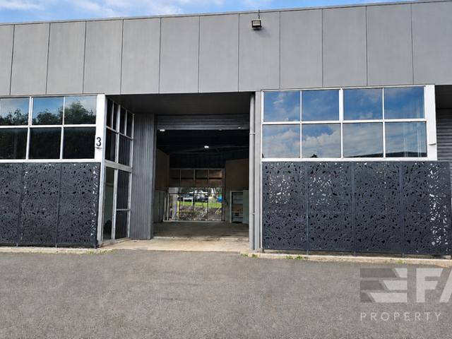 Warehouse for rent in Toombul, Queensland