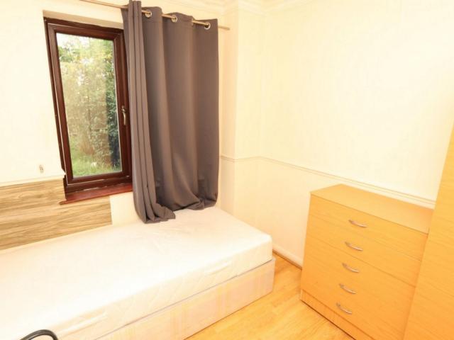 Room for rent in Canning Town, Greater London