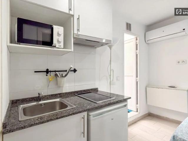Estudio en alquiler en Salamanca, Madrid