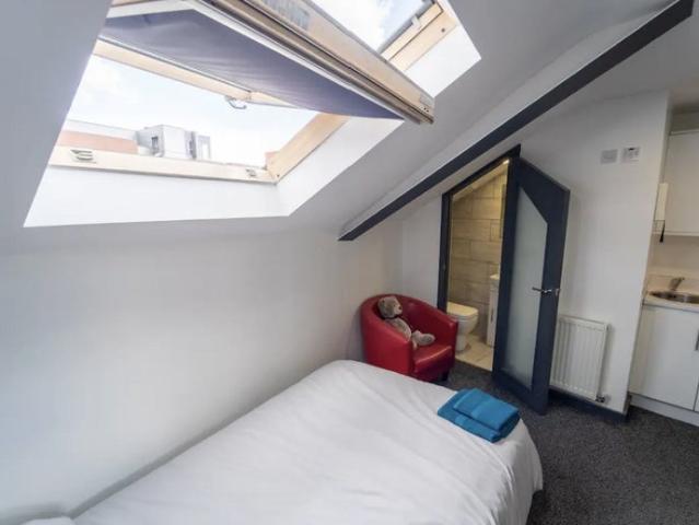 Studio for rent in Bournbrook, West Midlands