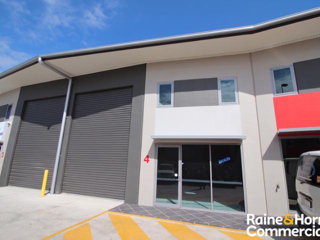 Warehouse for rent in Toombul, Queensland