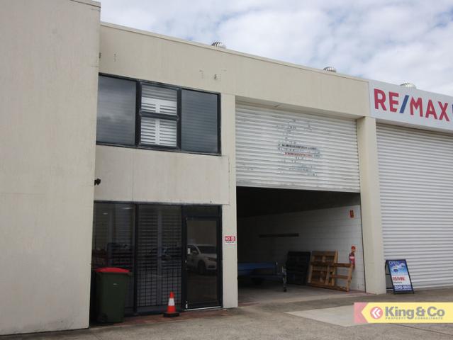 Warehouse for rent in Toombul, Queensland