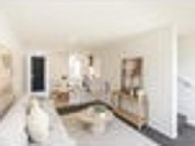 Townhouse for sale in Edgeware, Canterbury