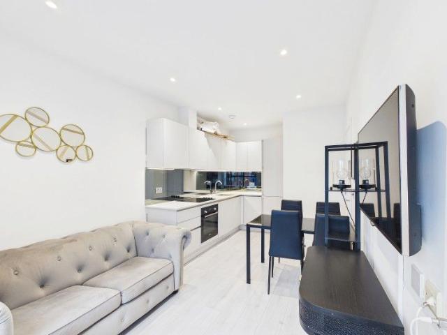 Apartment for rent in Heol-las, Surrey