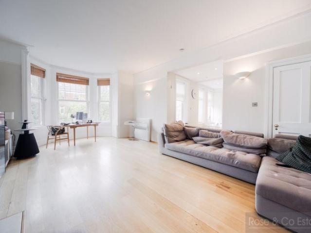 Apartment for rent in South Hampstead, Greater London