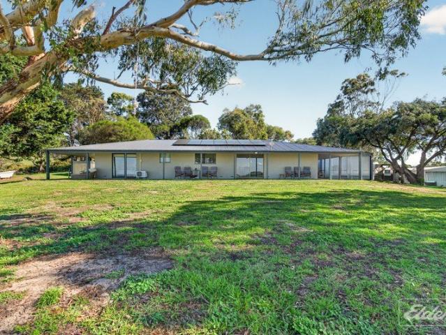 Cottage for sale in Inman Valley, South Australia