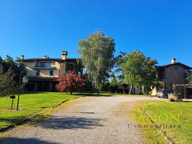 Palazzo in vendita a Dolegna Del Collio, Friuli-Venezia Giulia