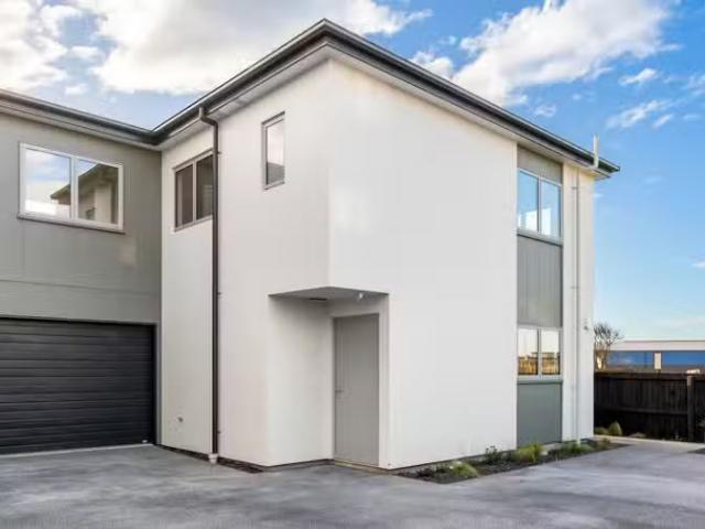House for sale in Northcote, Canterbury