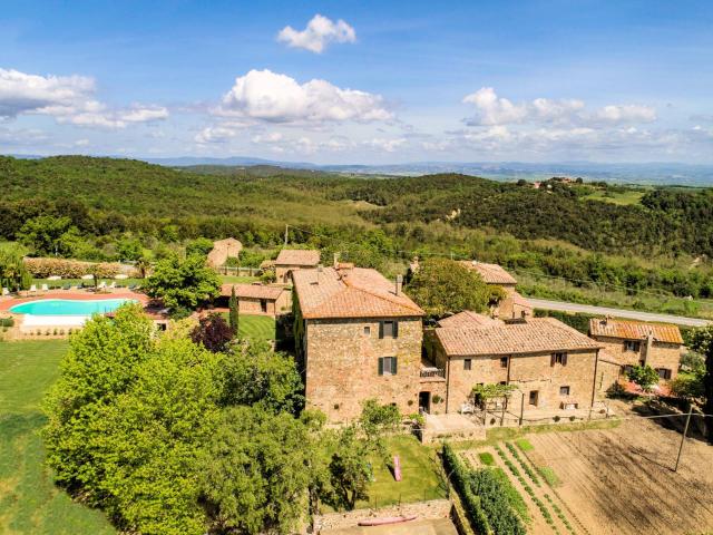 Rustico in vendita a Monteroni D'arbia, Toscana