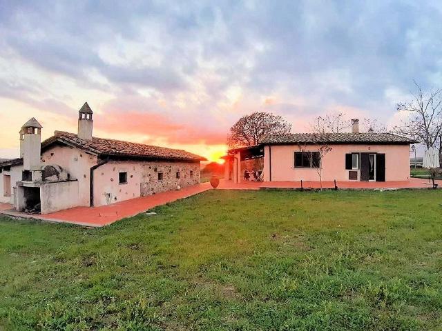 Casa in vendita a Unione di Comuni Montani Colline del Fiora, Manciano