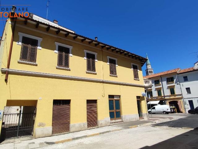Villa Indipendente in vendita a Monfalcone, Friuli-Venezia Giulia