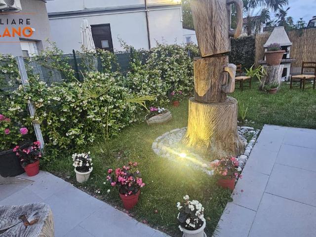 Villa Indipendente in vendita a Monfalcone, Friuli-Venezia Giulia