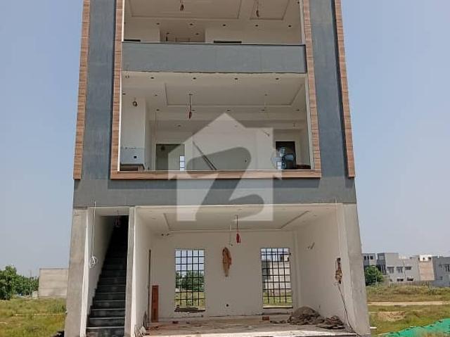 Commercial for rent in لاہور, لاہور ڈویژن