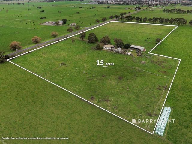 Cottage for sale in Trafalgar, Victoria
