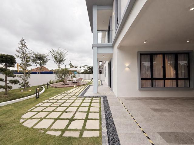 Terraced House for sale in Malaka